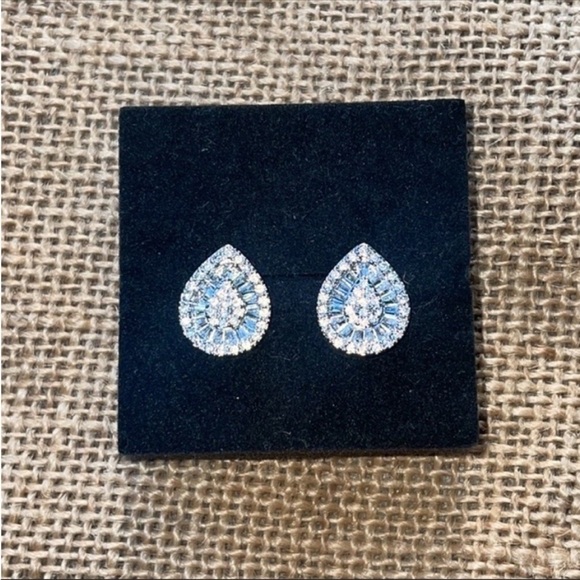 Pearl Tear Drop Sparkle Shinny white gold plated CZ New gorgeous luxury - Picture 9 of 11